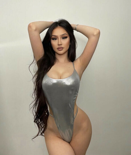 Alasti lekkinud OnlyFans-i pilt Bbyedith