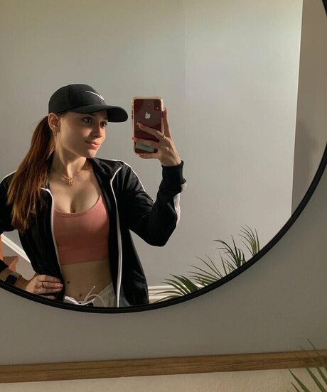 Naken lekkede OnlyFans-bilde av Claudzmo