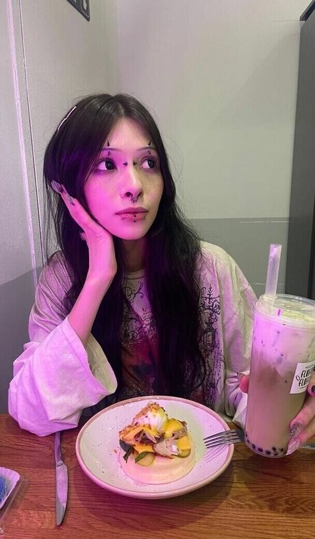 Nacktes geleaktes OnlyFans-Foto von Urshadowangel