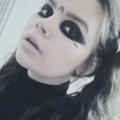 Обнаженная фотография утечки OnlyFans от Fallenshadow