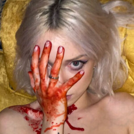 Foto di nudo di fuga di OnlyFans di Neoliberal Hell