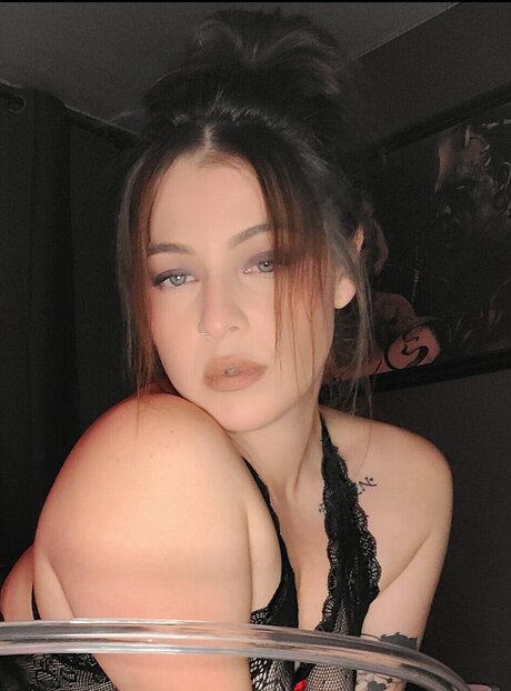 Обнаженная фотография утечки OnlyFans от Aly Nexxxt Door