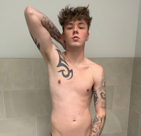 Naken lekkede OnlyFans-bilde av Ayden Vip