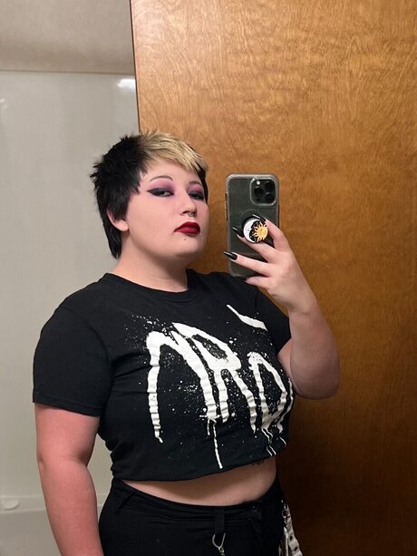 Hypochondrimaxxx OnlyFans泄露裸照