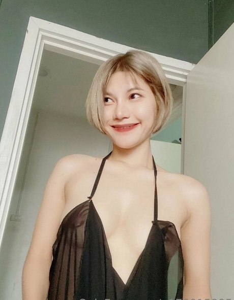 Naken läckt OnlyFans-bild av Tonaorr