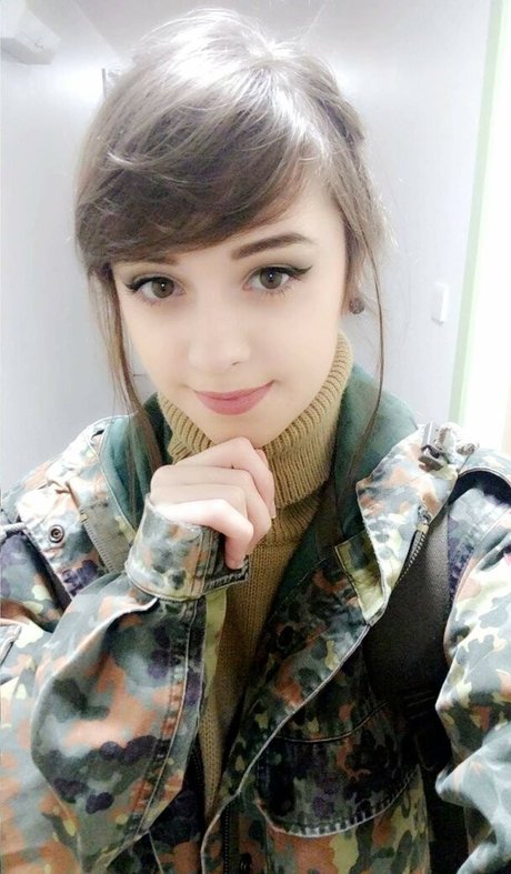 Nahá fotka uniklých OnlyFans od Apricot