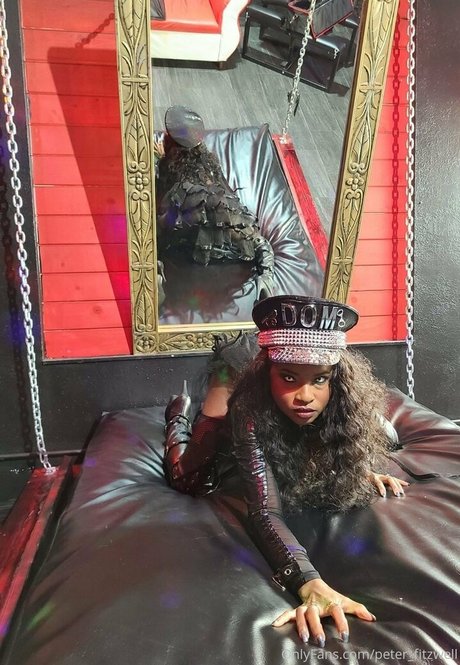 Alasti lekkinud OnlyFans-i pilt Swingercouple