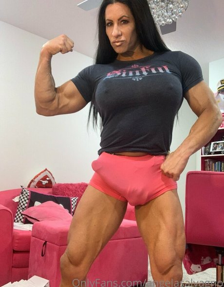 Naken lekkede OnlyFans-bilde av Angelasalvagno