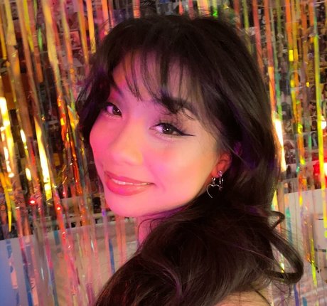 Foto desnuda filtrada de OnlyFans de Trin Lovell