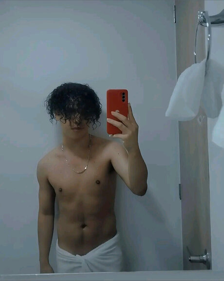 Photo nue de fuite OnlyFans de Luis Jnior