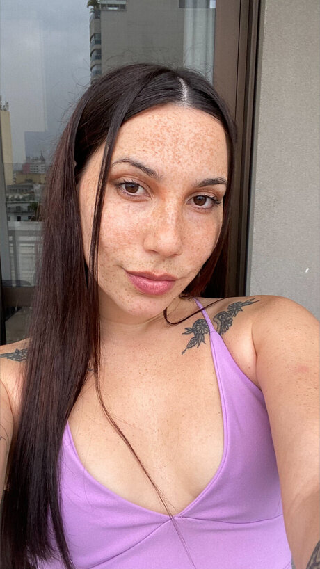 Foto desnuda filtrada de OnlyFans de Mari Freckled