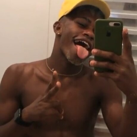 OnlyFans-model Karlos  Villa