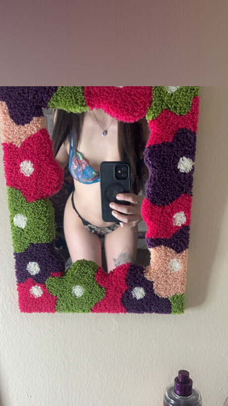 Naken läckt OnlyFans-bild av Lucy 