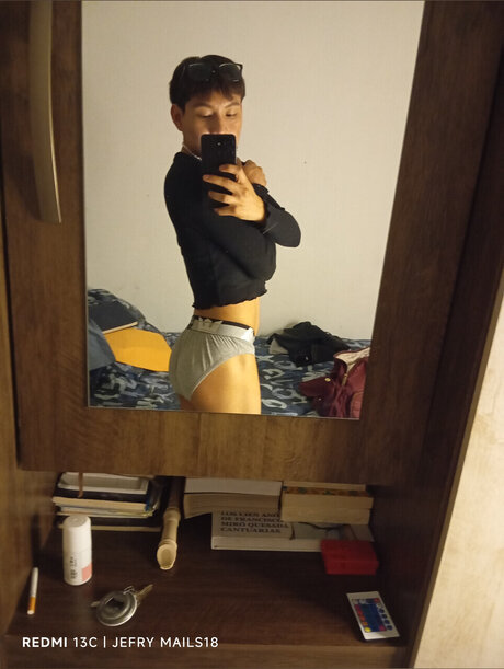 Foto desnuda filtrada de OnlyFans de Jefrymails19