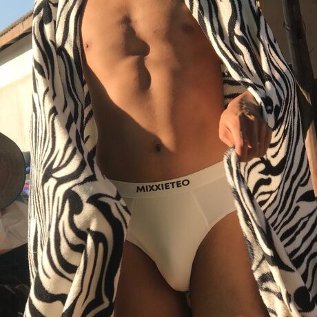 Naken lekkede OnlyFans-bilde av Mixadith 24