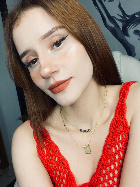 Naakte gelekte OnlyFans-foto van Tina Jones