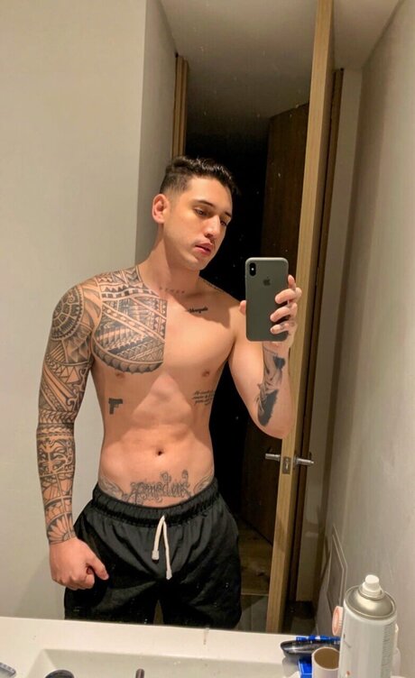 Foto desnuda filtrada de OnlyFans de Anibalpagua