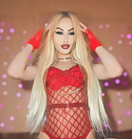 Naakte gelekte OnlyFans-foto van Dia Berki