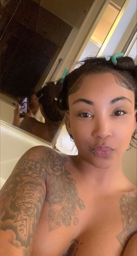 Foto desnuda filtrada de OnlyFans de Trophy