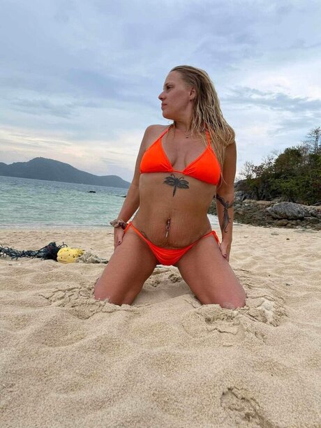 Fivefootblonde OnlyFans泄露裸照