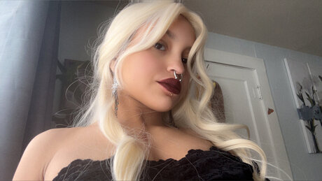 Nacktes geleaktes OnlyFans-Foto von  