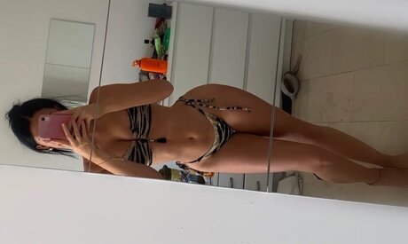 Naken lekkede OnlyFans-bilde av Daisy Blue 