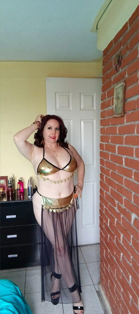 Foto di nudo di fuga di OnlyFans di Violette