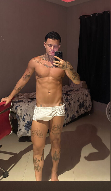 Lucas Fernandes naked leaks OnlyFans pic