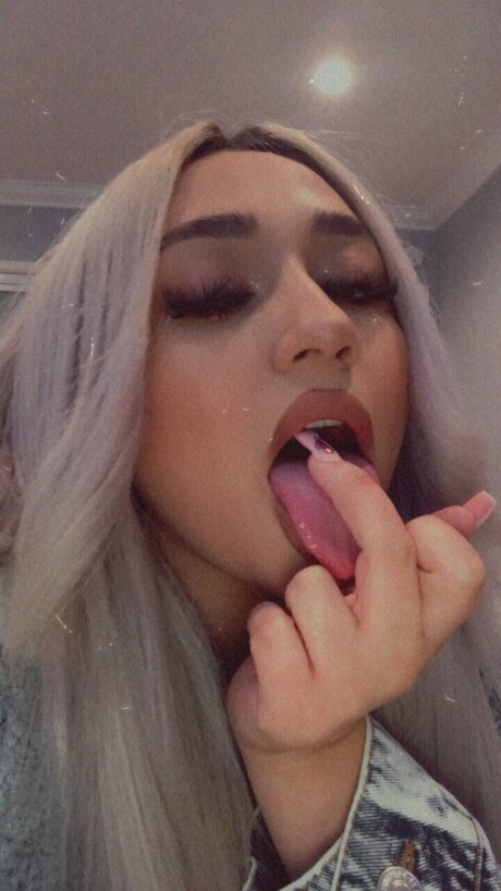 Nacktes geleaktes OnlyFans-Foto von Love