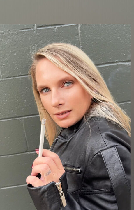 Alasti lekkinud OnlyFans-i pilt Ravens Video Vault