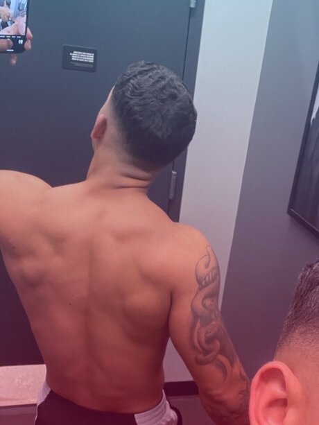 Naken lekkede OnlyFans-bilde av Sebastian Diaz