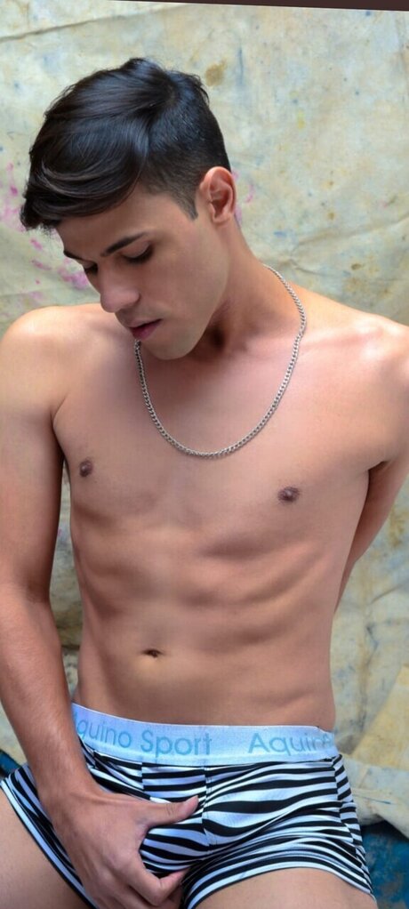 Novin Sapeca  naked leaks OnlyFans pic