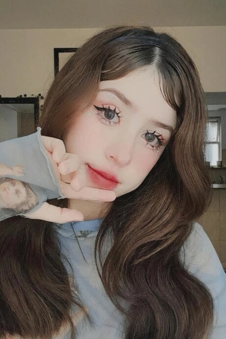 Naakte gelekte OnlyFans-foto van Aly Angelss 