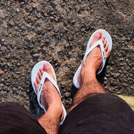 Naken lekkede OnlyFans-bilde av Twink Feet