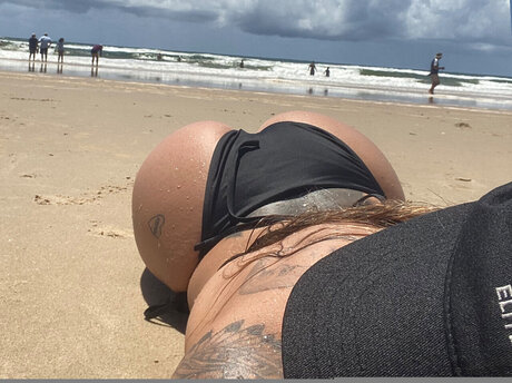 Naken lekkede OnlyFans-bilde av Krysta Mary