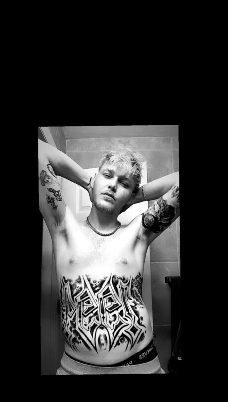 Foto di nudo di fuga di OnlyFans di Kodiak The Legend