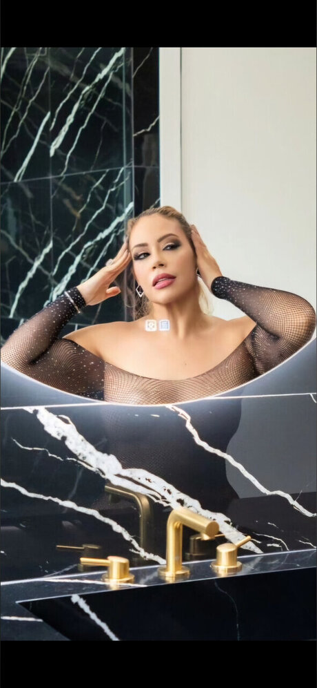 Naken läckt OnlyFans-bild av Ruth