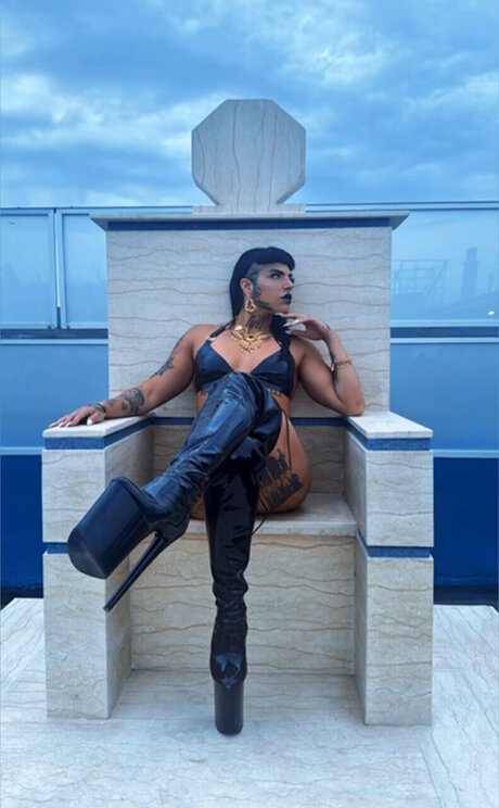 Nahá fotka uniklých OnlyFans od Littlegothbatx