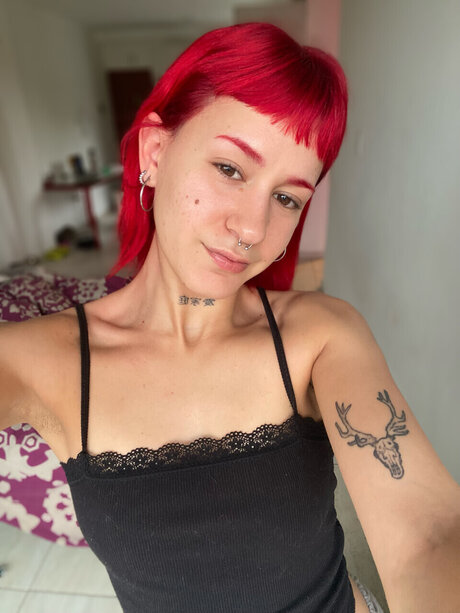 Naken lekkede OnlyFans-bilde av Delfi 