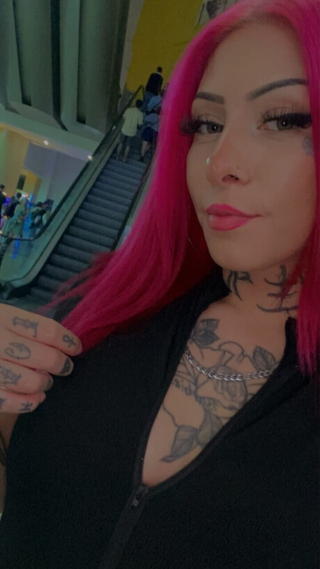 Queen Bee Bitxhes OnlyFansリークヌード写真