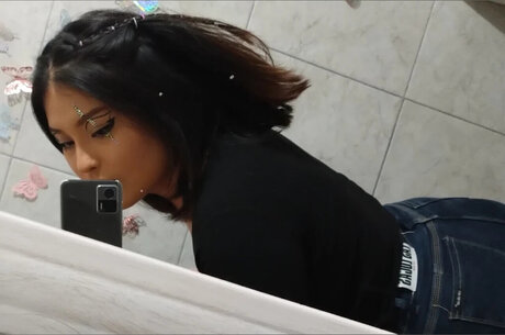 Nahá fotka uniklých OnlyFans od Goddess Kiria