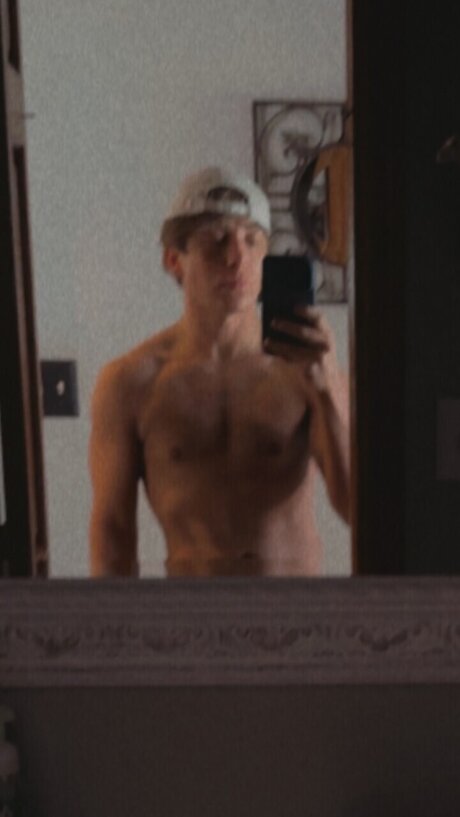 Tyler Paris OnlyFansリークヌード写真