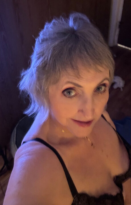 Alasti lekkinud OnlyFans-i pilt Gilf  Granny  Bbw Censhas Play Site