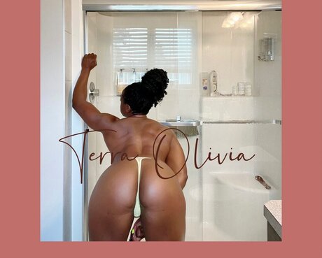 Naken lekkede OnlyFans-bilde av Terra Olivia