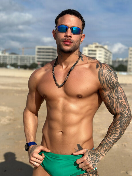 Nahá fotka uniklých OnlyFans od Lucas