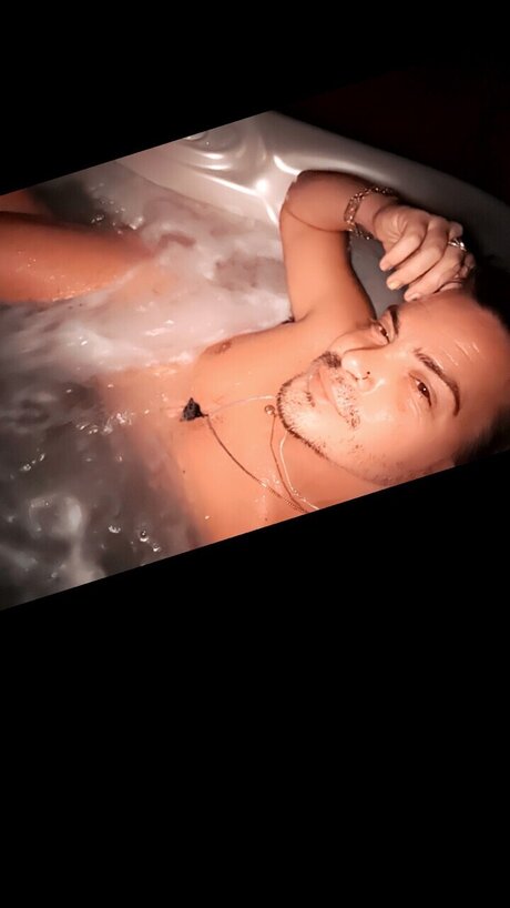 Naken läckt OnlyFans-bild av Ankhsana