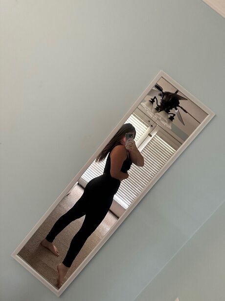 Naken läckt OnlyFans-bild av Hailey