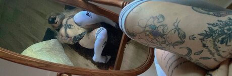 Обнаженная фотография утечки OnlyFans от Engel