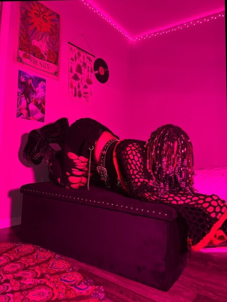 Naken lekkede OnlyFans-bilde av Sai