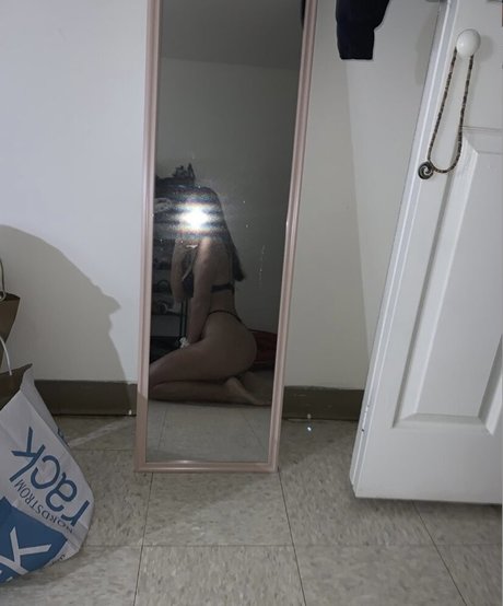 Naken lekkede OnlyFans-bilde av Rachibff